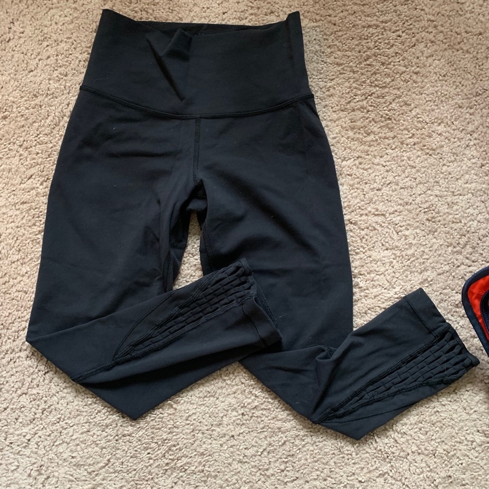 Lululemon Capri Length Lattice Legging